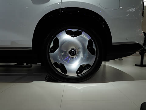 2025�� Ultra�� 70kWh