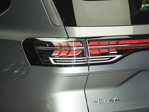 2026�� 450TSI �������� 7��