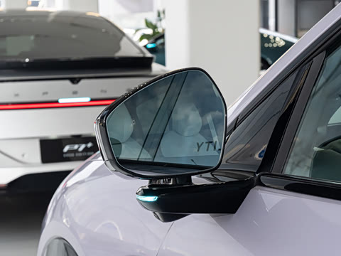 2026�� ���� 702 Max �콢��