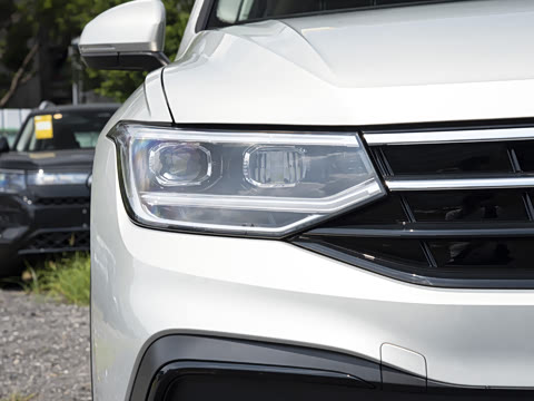 2025�� ���ڿ� 300TSI �Զ��������ڰ�