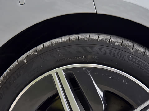 2025�� 300L �����������ǰ�