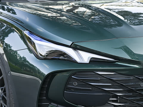 2026�� 2.0T Trophy+ �����Ǽݰ�