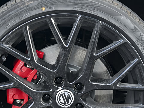 2026�� 2.0T Trophy+ �����Ǽݰ�