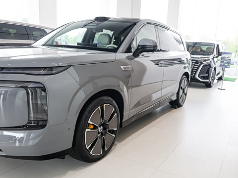 2025�� �콢��