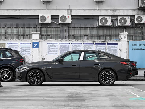 2026�� 430i Gran Coupe M�˶���ҹ��װ