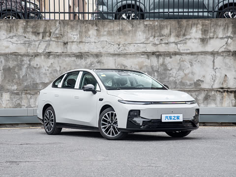 2027�� 590������