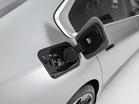 2027�� 60L �����