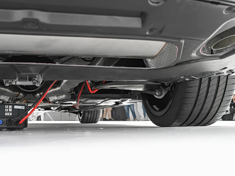 2027�� 740L �����