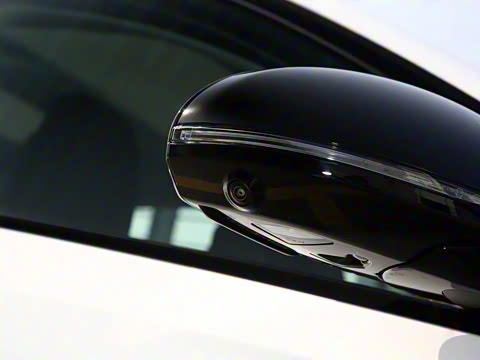 2026�� E 300 ʱ�����˶���