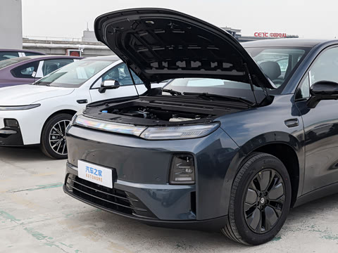 2027�� 660������