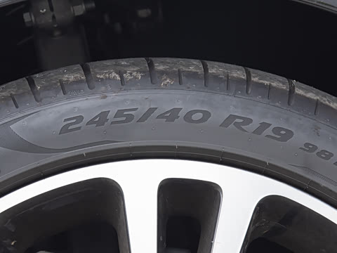 2025�� 2.0T P250 ��������������