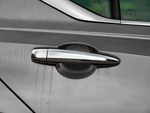 2025�� 2.0L XL-TLS ������