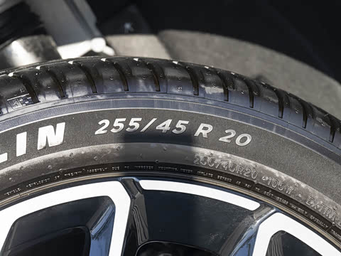 2026�� ���� 1704 Max �콢��