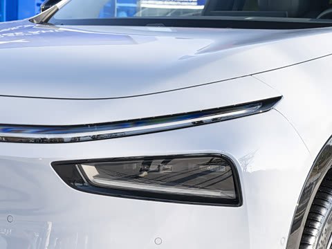 2026�� ���� 1704 Max �콢��