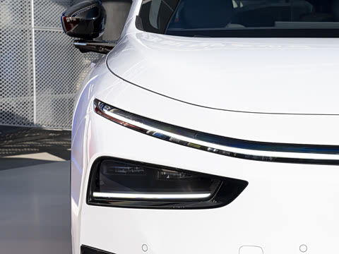 2026�� ���� 1704 Max �콢��