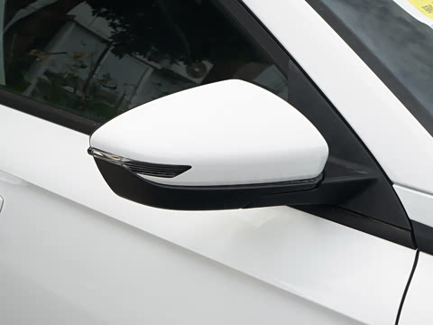 2027�� ���� 1.5L CVT������