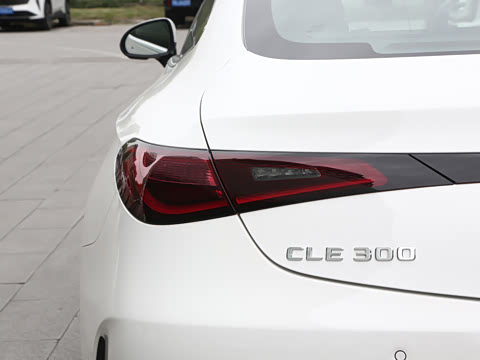 2026�� �Ŀ� CLE 300 4MATIC �����ͽ��ܳ�