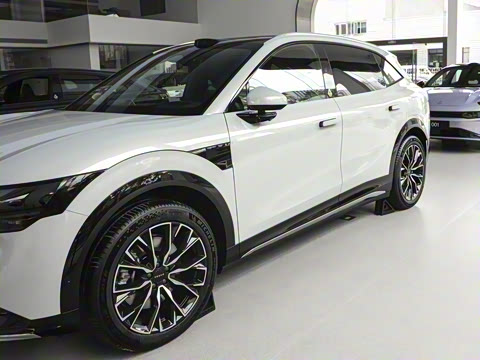 2025�� 100kWh �����������Ǽݰ�