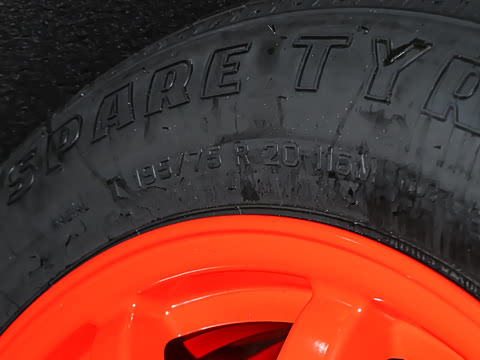 2025�� 3.0 L6 400PS SV���ٴ����ӳ��� 4��