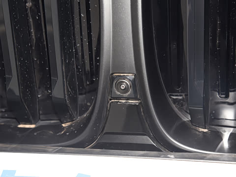 2026�� �Ŀ� xDrive 40Li ������M�˶���ҹ��װ