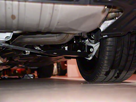 2025�� xDrive 40Li ������M�˶���ҹ��װ