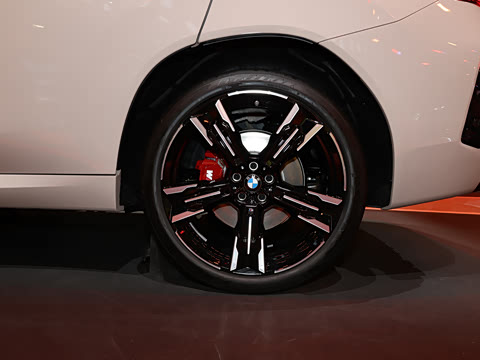 2025�� M50 xDrive