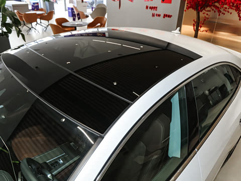 2025�� 45 TFSI quattro ������