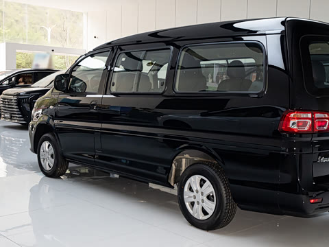 2025�� M5 1.6L ���������� 7��