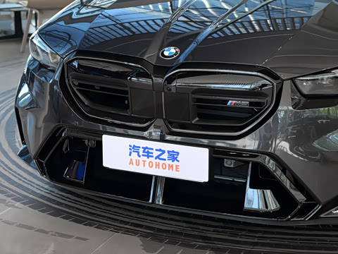 2025�� M5