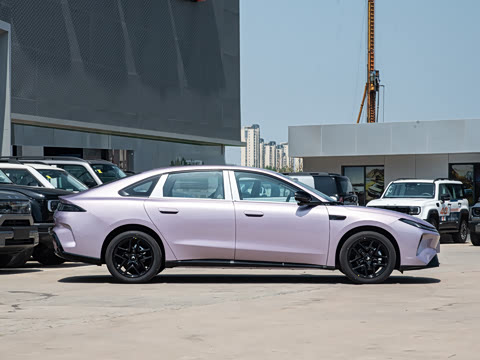 2026�� 535 MAX�����