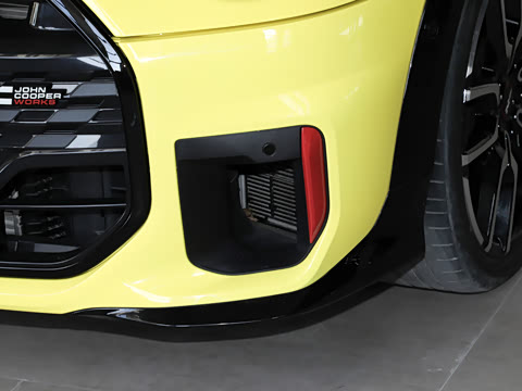 2025�� JOHN COOPER WORKS