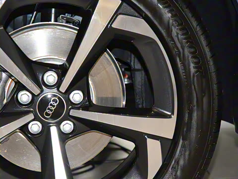 2025�� quattro 45�����ذ� 35TFSI  ��ȡ������