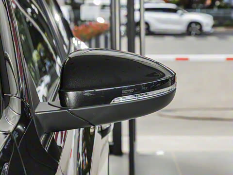 2025�� �Ŀ� 200TSI DSG����PRO��