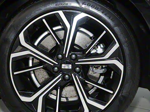 2025�� 700km Զ���Ǽݰ�