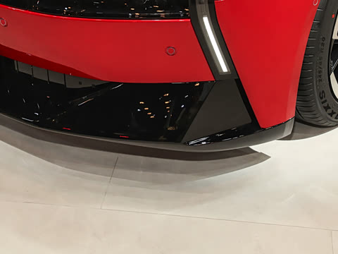 2025�� 750 ���� Max
