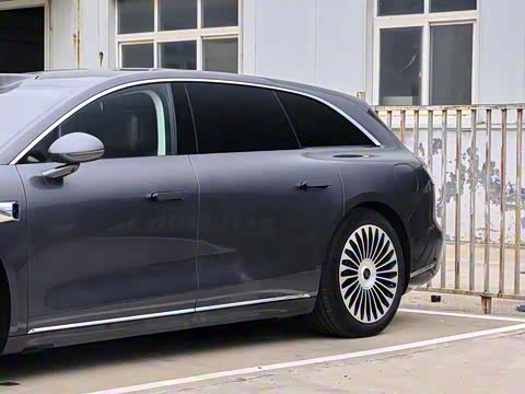 2025�� ���� Ultra��������