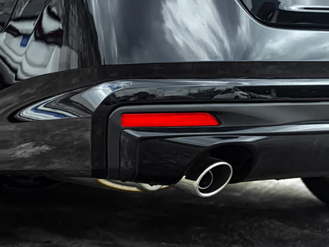 2025�� 2.0L SV �ڽ��