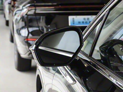 2025�� 2.0T ����������