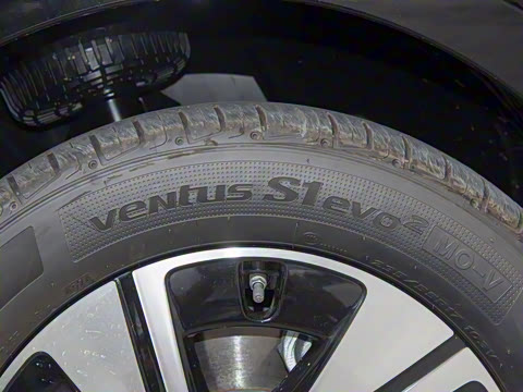 2025�� 2.0T ��Ӣ�� 9��