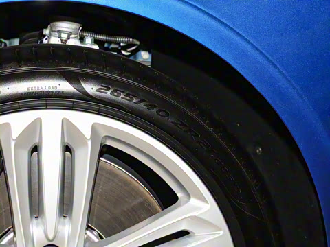 2024�� 4.0T GT V8