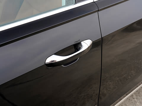 2026�� A8L 45 TFSI quattro ������