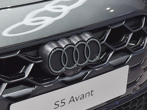 2025�� Avant