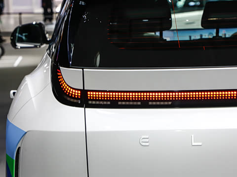 2025�� ����TECH�� 88.112kWh