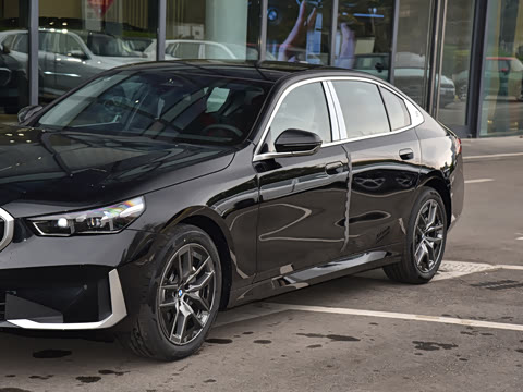 2026�� �Ŀ� 530Li ������ ������װ