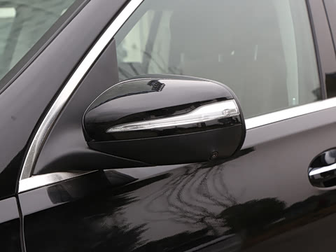 2026�� GLS 450 4MATIC ������