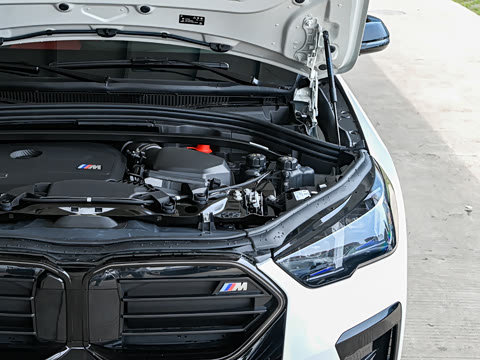 2026�� M35i