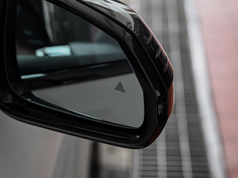 2026�� M35i