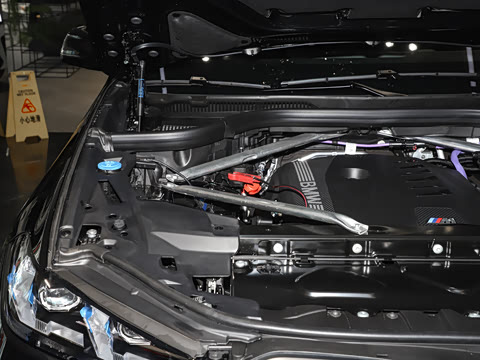 2026�� xDrive40i M�˶���װ