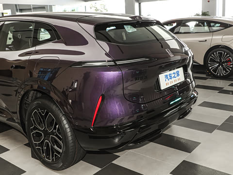 2026�� Max+ ���̰�