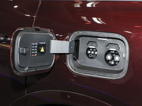 2025�� ���� Ultra�� 100kWh 6���棨896�߼����״